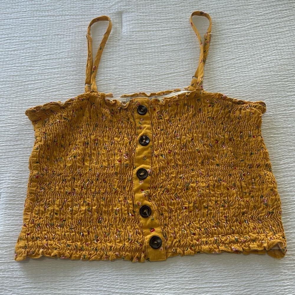 Summer top. Size small. Good quality. Stretchy, soft fabric.